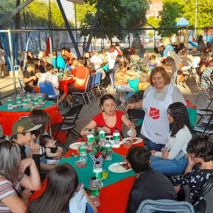 Una Cena con Amor - Navidad 2025